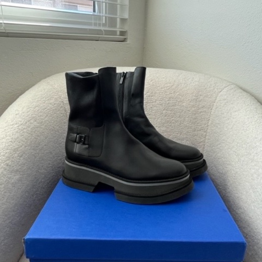 Clergerie Platform Sole Leather Ankle Boots